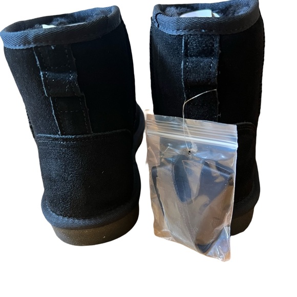 🎁NIB! DREAM PAIRS Suede Faux Fur Water Resistant Snow Ankle Boots Black Sz.9 - Picture 8 of 10